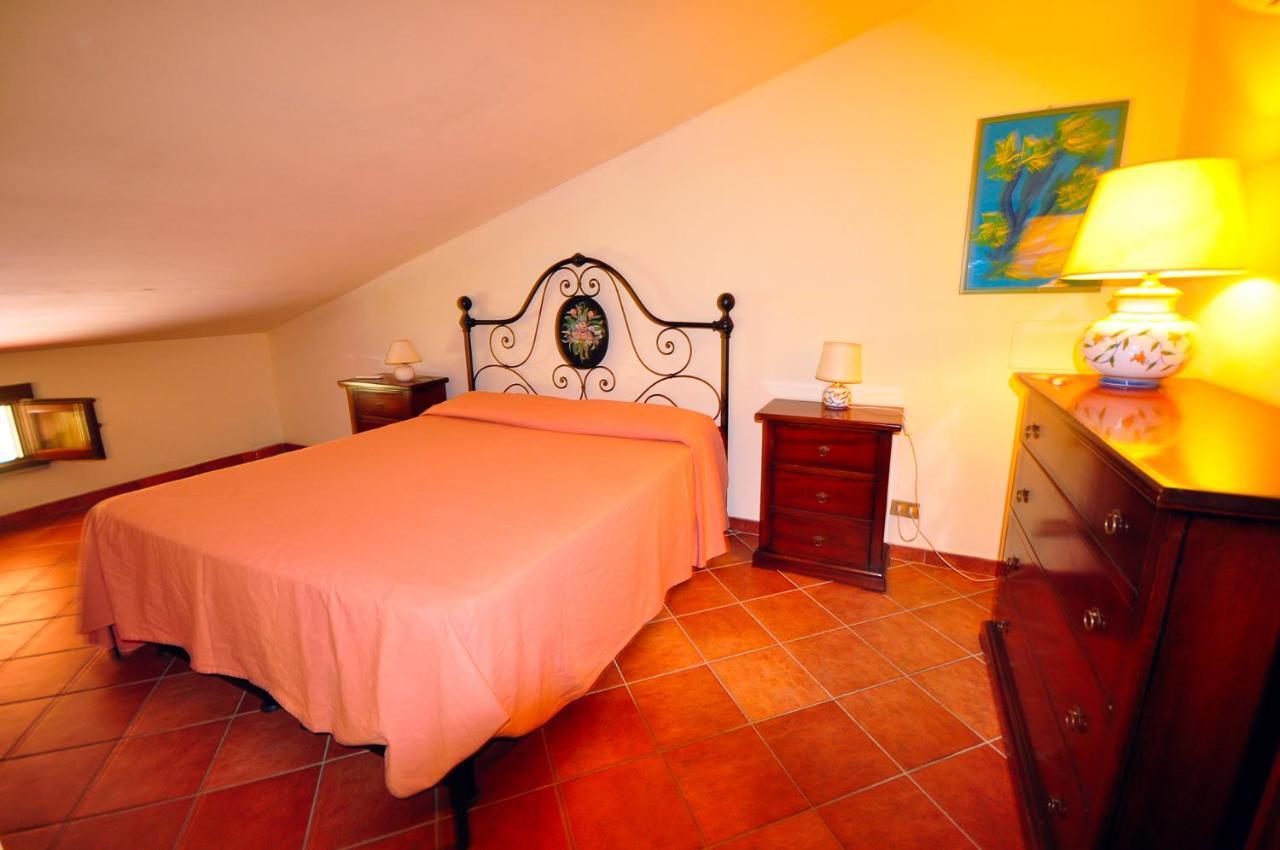 Erba Di Campo Residence クエルチアネッラ エクステリア 写真